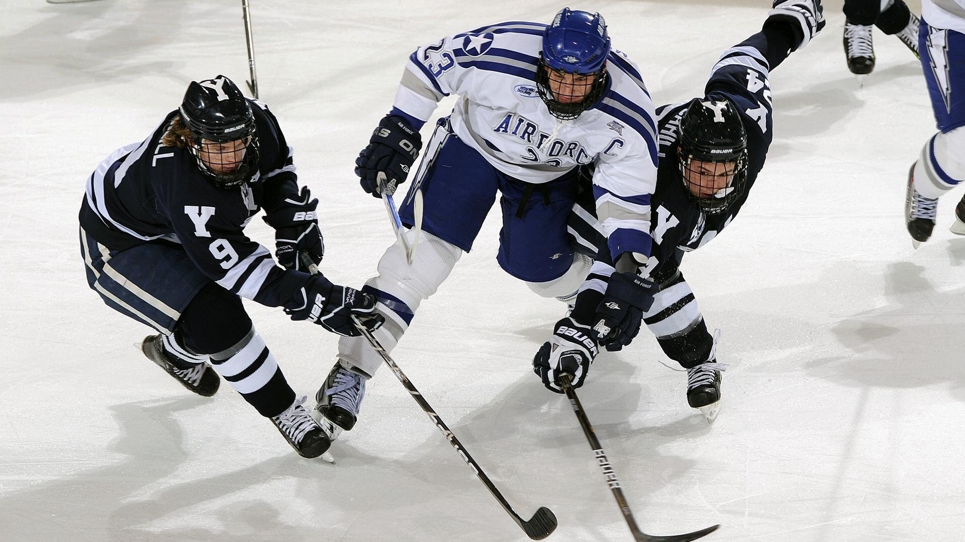 科技推动：虚拟现实与增强现实让比赛“身临其境”，虚拟现实增强现实的含义