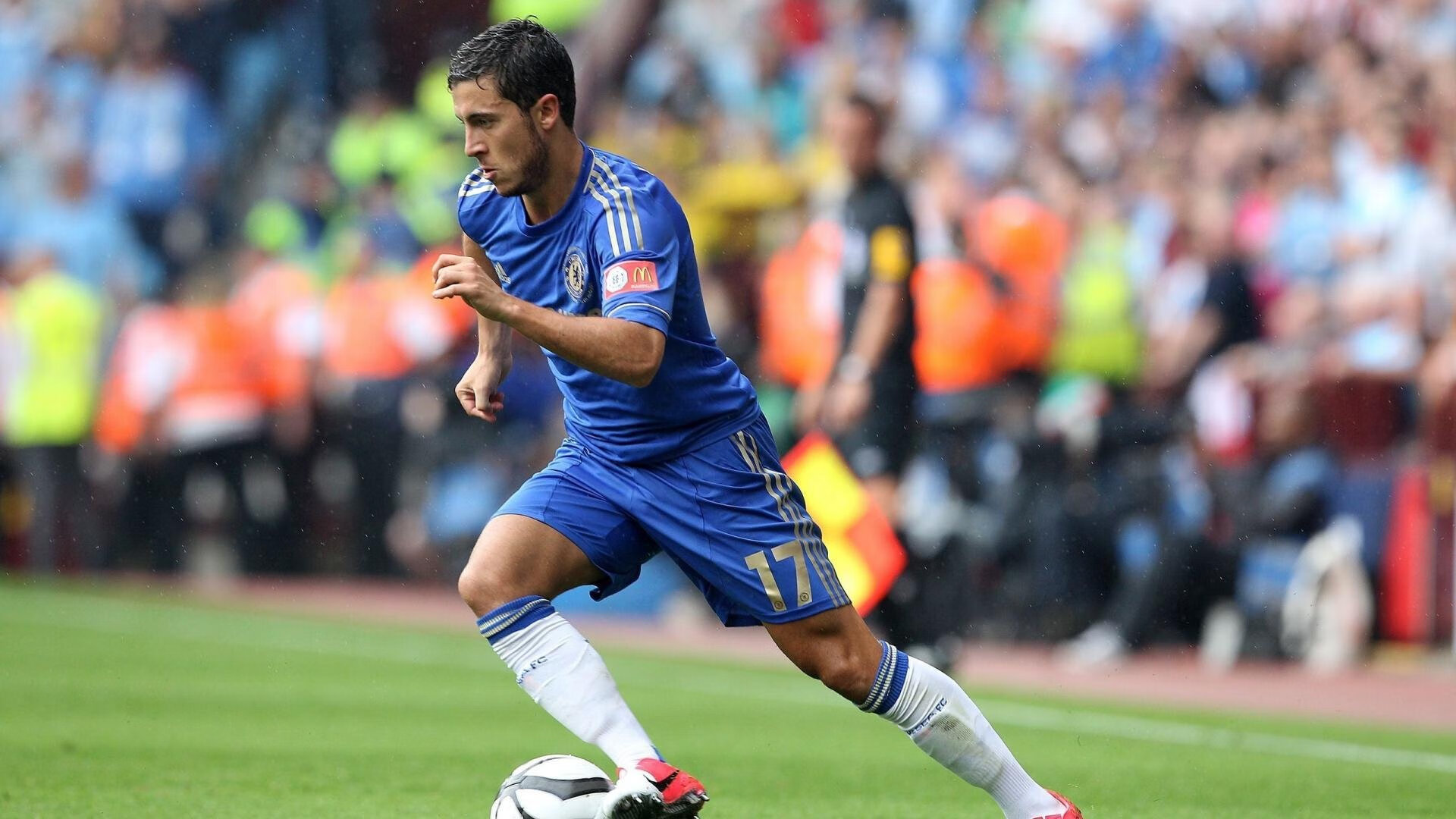 难舍难分!双方实力相当,比赛进入白热化阶段,比赛进入白热化状态